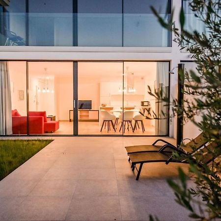 Apartment Flori With Sea View Малинска Экстерьер фото