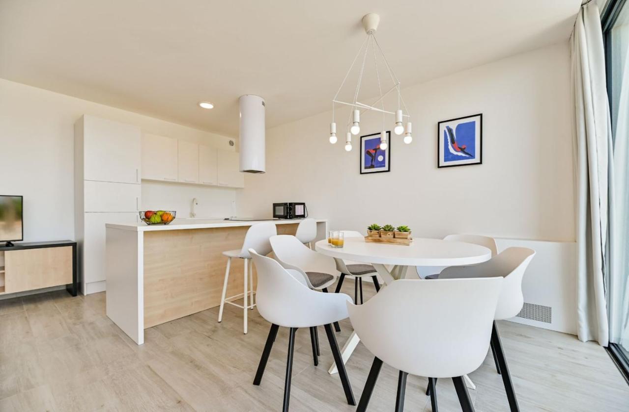 Apartment Flori With Sea View Малинска Экстерьер фото